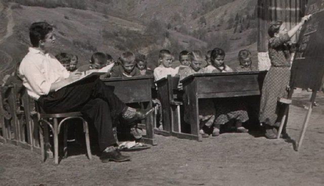 Ponijerka, skola, 1962.jpg, 87 KB